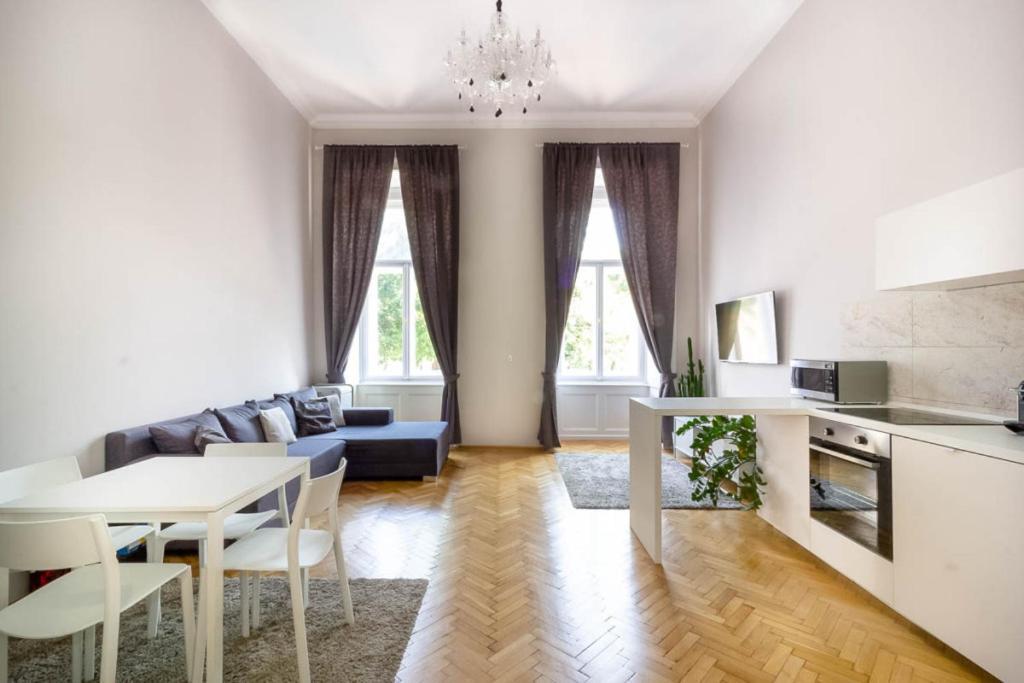 Luxury Lisbeth Apartman Budapest Boedapest Buitenkant foto