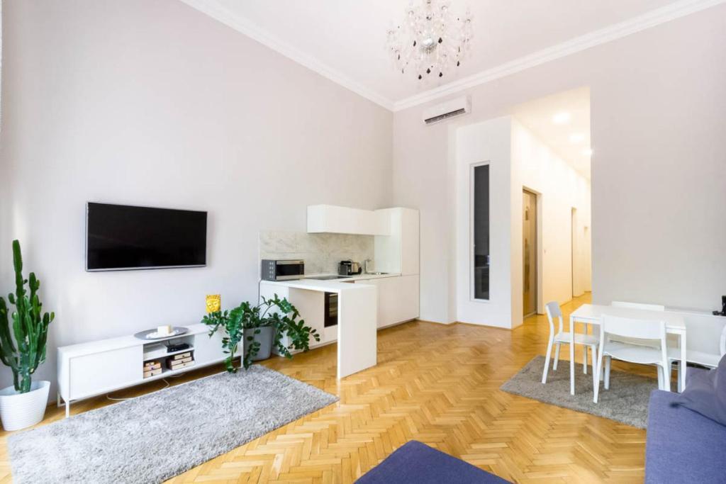 Luxury Lisbeth Apartman Budapest Boedapest Buitenkant foto
