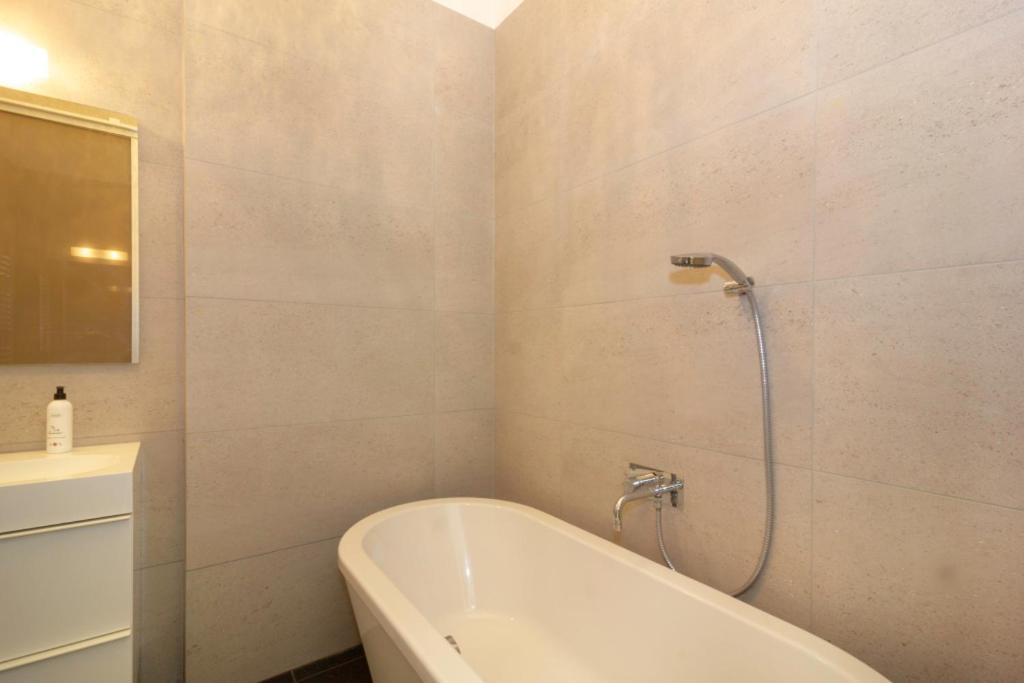 Luxury Lisbeth Apartman Budapest Boedapest Buitenkant foto
